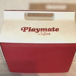 Vintage 1980’s Red And White Playmate Cooler/Lunchbox By Igloo Push Button